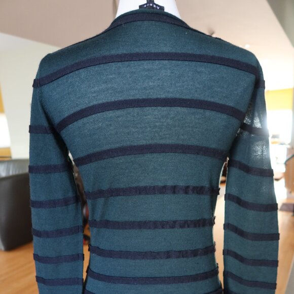 AKRIS sweater green and black striped cashmere and silk US 4 $1000+ - Picture 3 of 16